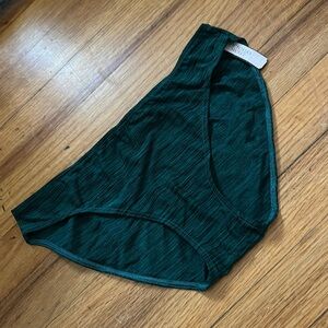 VS bikini style panty NWT